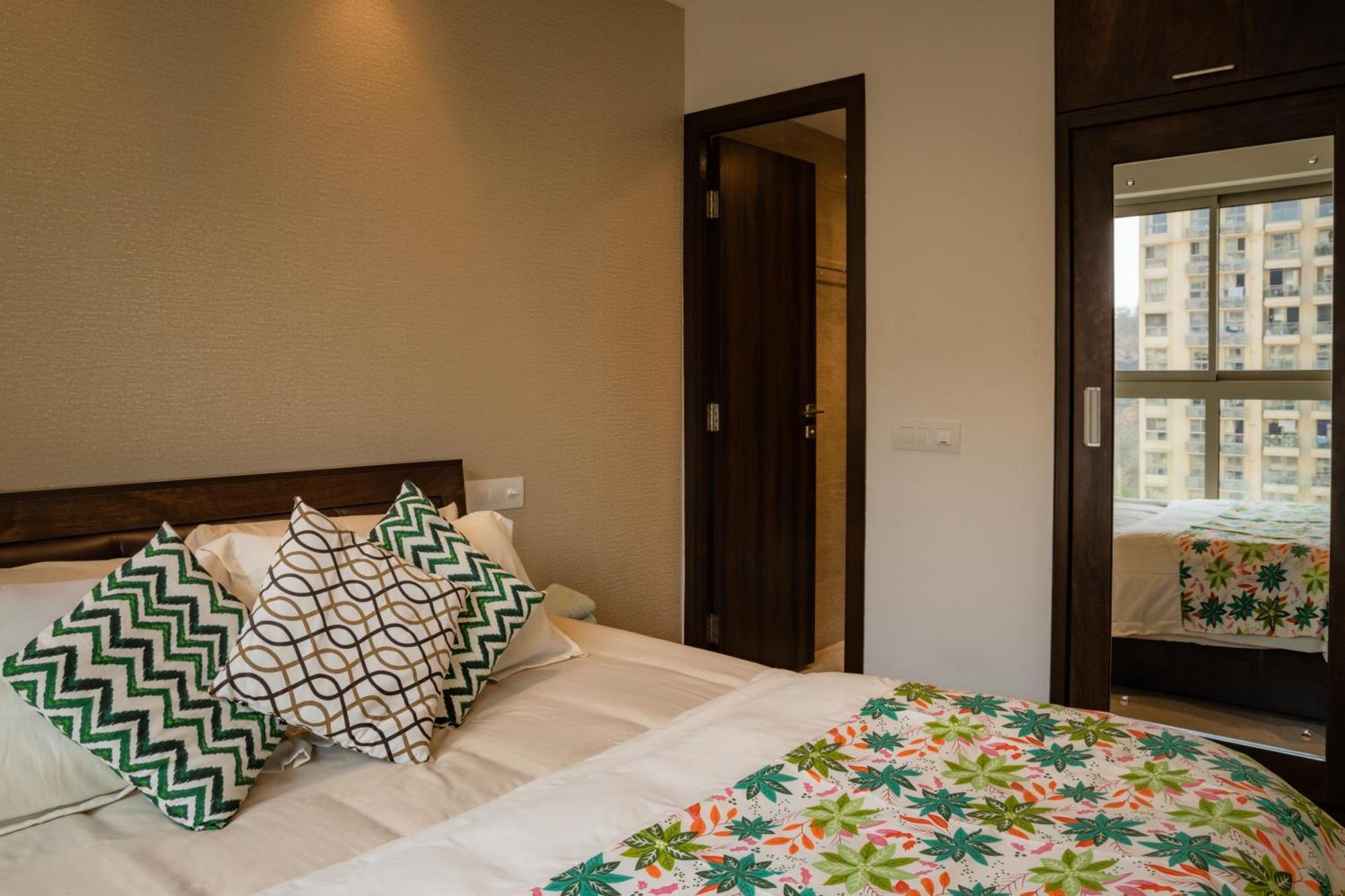 Zenia Luxury Suites And Serviced Apartments Mumbai Exterior foto